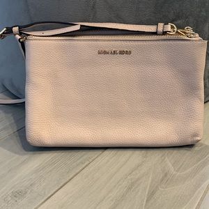 Michael Kors crossbody Safiano purse.
